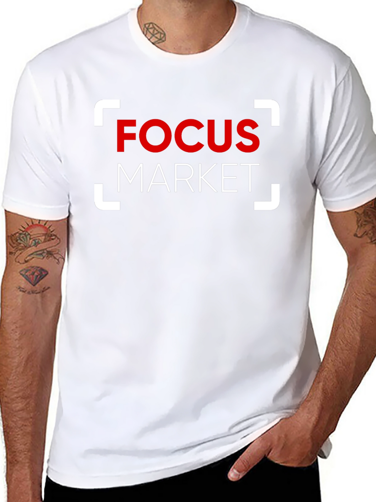Focus Market Graphic T-Shirt