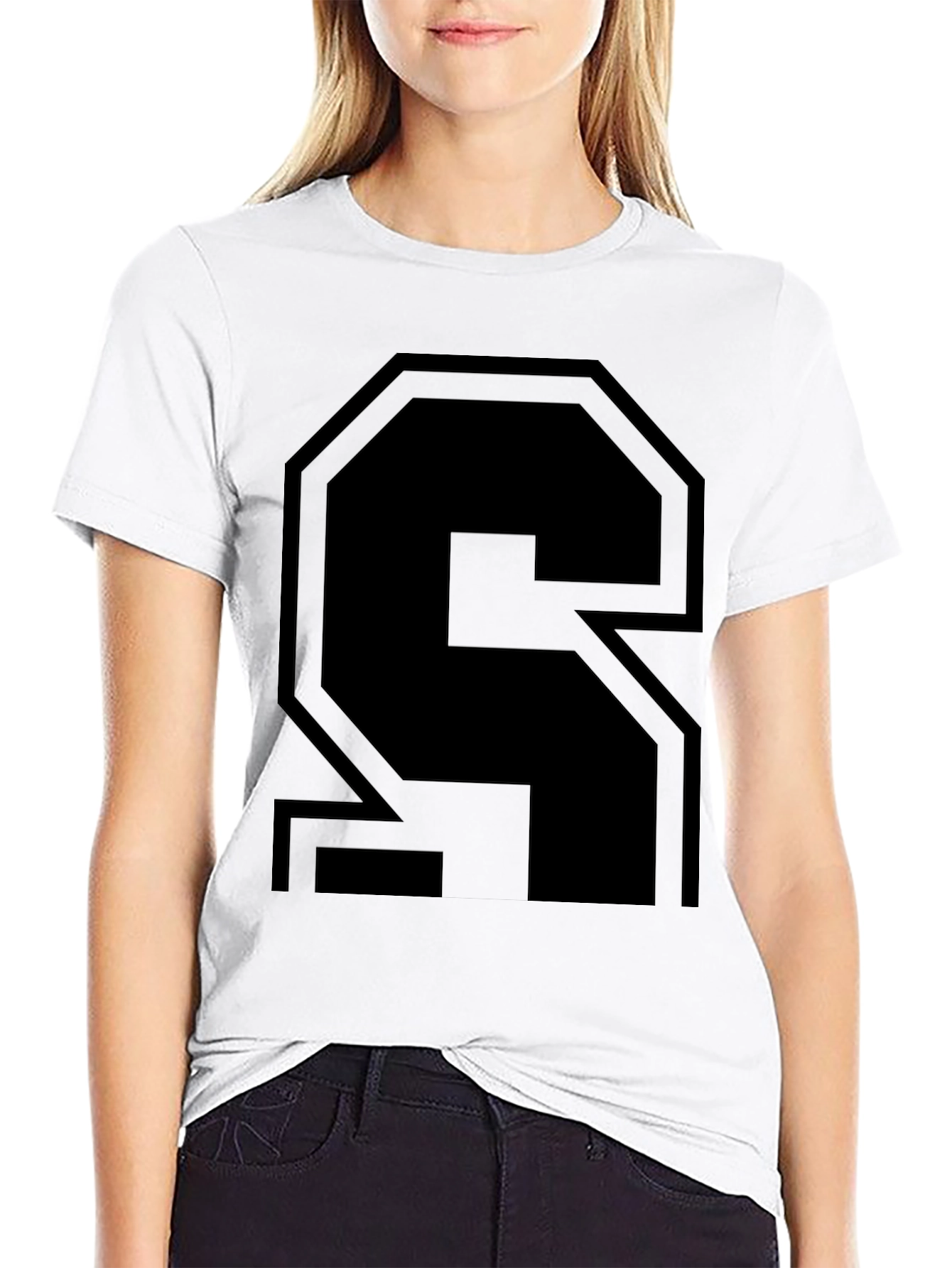 Bold Black Letter S Graphic T-Shirt - Modern Style