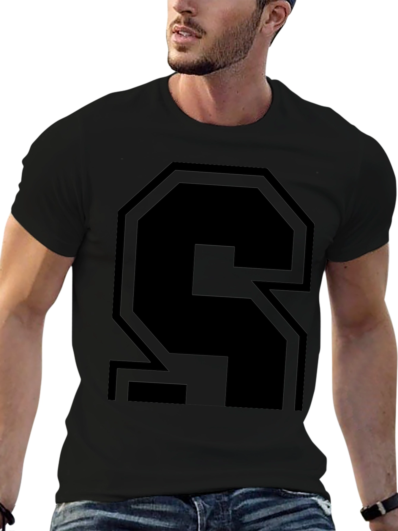 Bold Black Letter S Graphic T-Shirt - Modern Style